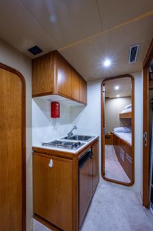 Ferretti Yachts 94 Raised Pilot House image