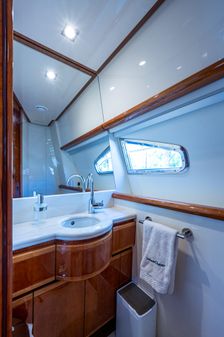 Ferretti Yachts 94 Raised Pilot House image