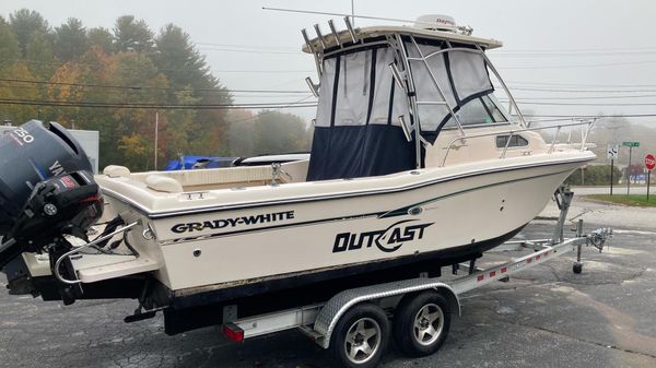 Grady-White 228