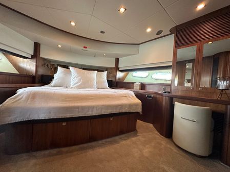 Sunseeker 90 Yacht image