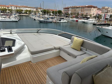 Sunseeker 90 Yacht image