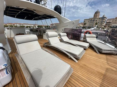 Sunseeker 90 Yacht image