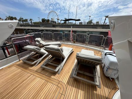 Sunseeker 90 Yacht image