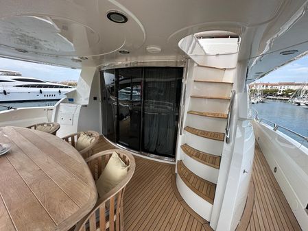 Sunseeker 90 Yacht image