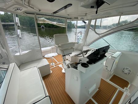 Luhrs EXPRESS-320 image