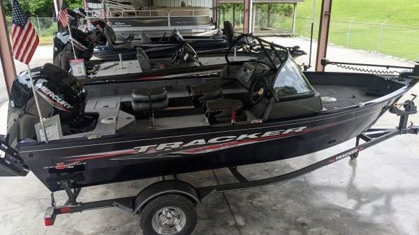 Tracker Pro Guide V-16 SC