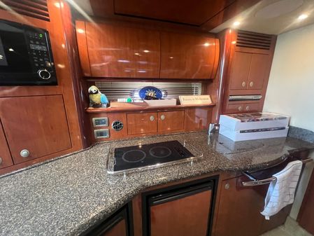 Sea Ray 390 Express Cruiser image