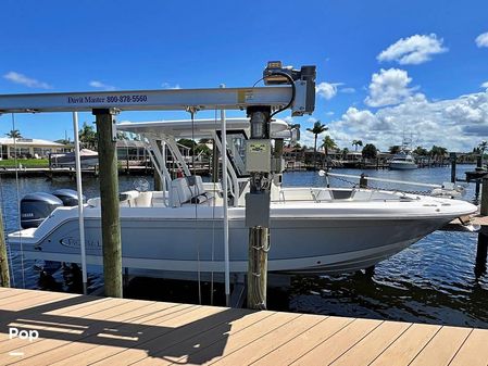 Robalo r272 image