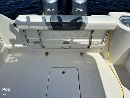 Robalo r272 image