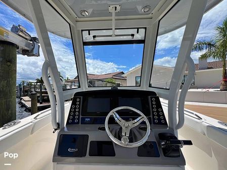 Robalo r272 image