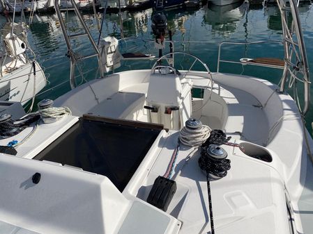 Hunter 340 image