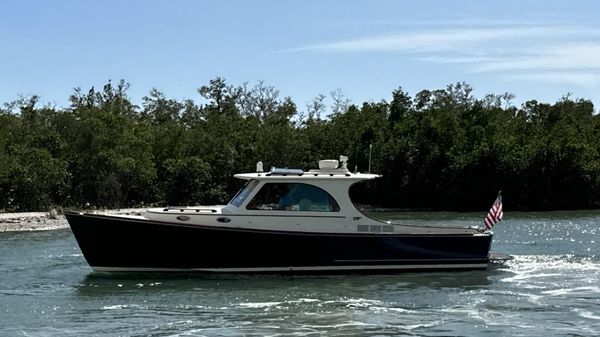 Hinckley Picnic Boat MKIII
