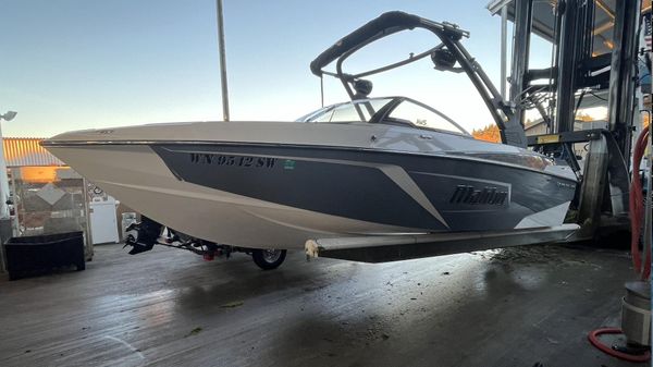 Malibu 22 LSV