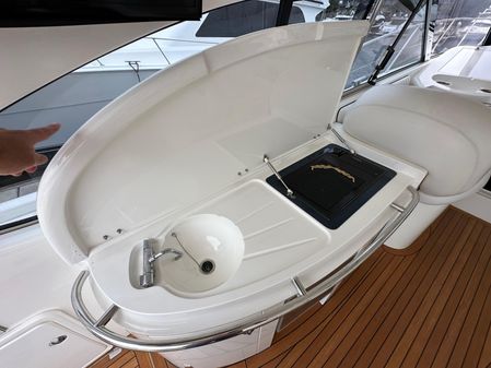 Sunseeker Predator 60 image