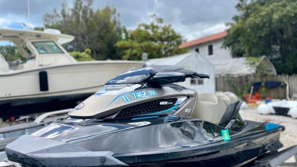 Sea-Doo GTX Limited 230