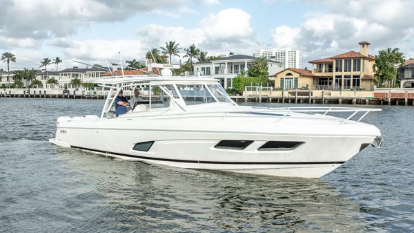Intrepid 409 Valor