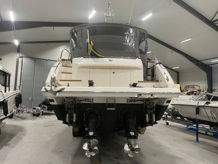 Princess Yachts V40 image