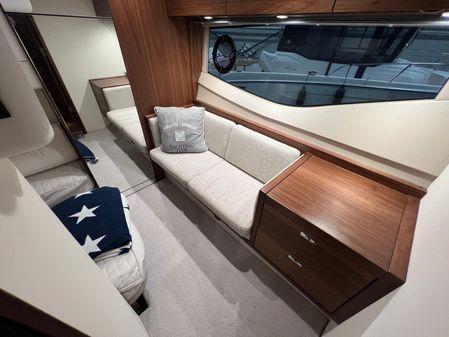 Princess Yachts V40 image