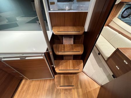 Princess Yachts V40 image