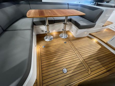 Princess Yachts V40 image