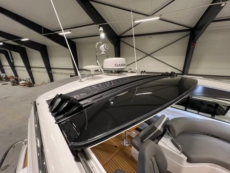 Princess Yachts V40 image