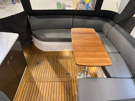 Princess Yachts V40 image