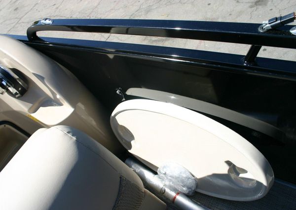 Bentley-pontoons 240-CRUISE-SE image
