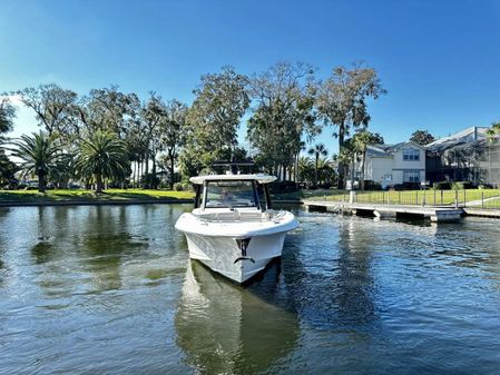 Boston Whaler 350 Realm image