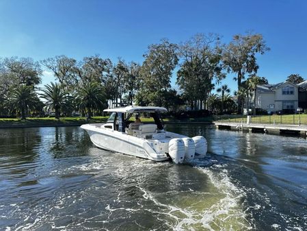 Boston Whaler 350 Realm image