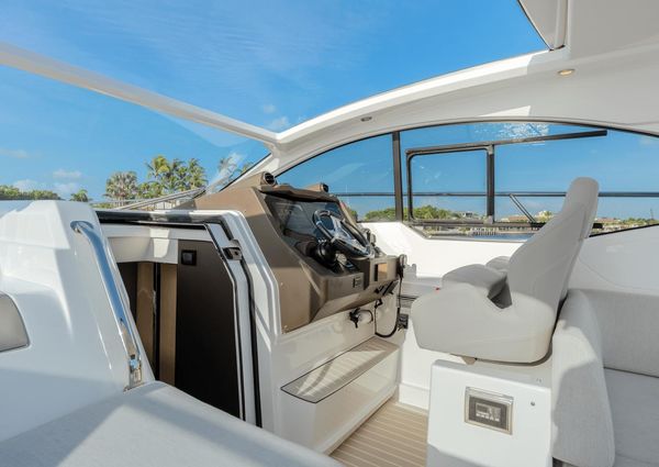 Azimut Atlantis 45 image