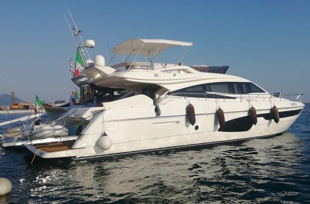 Ferretti-yachts 650 - main image