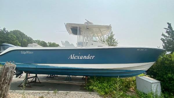 Edgewater 318CC 