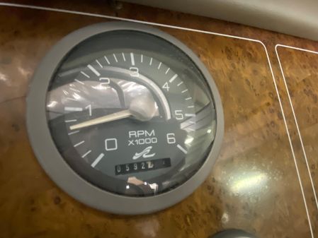 Sea Ray 300 Weekender image