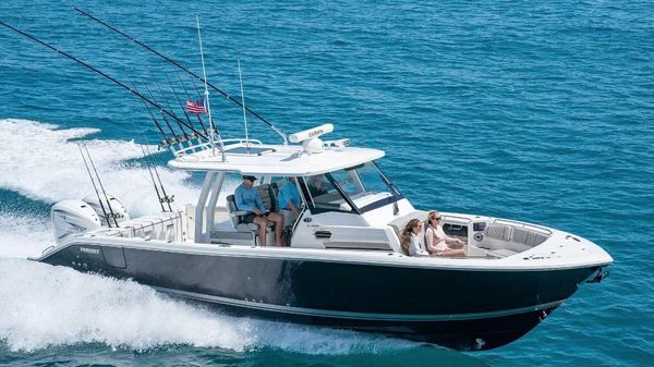 Pursuit S 358 Sport