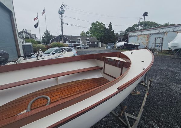 Herreshoff H-12-1-2-GAFF-RIG image