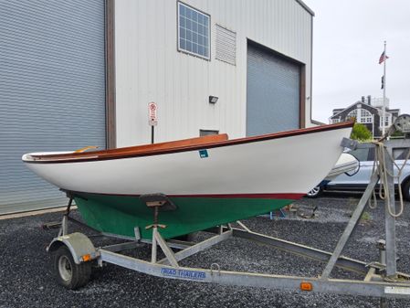 Herreshoff H-12-1-2-GAFF-RIG image