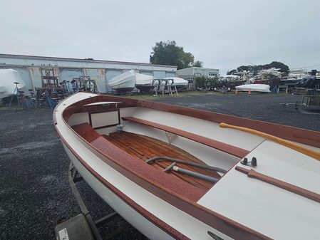 Herreshoff H-12-1-2-GAFF-RIG image