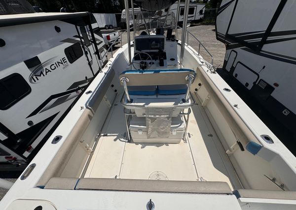 Boston Whaler 230 Outrage image