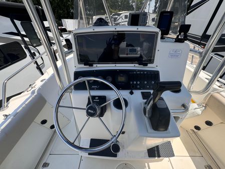 Boston Whaler 230 Outrage image