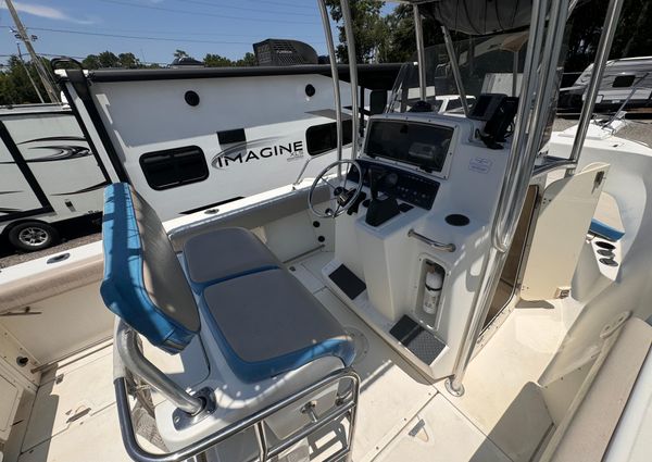 Boston Whaler 230 Outrage image