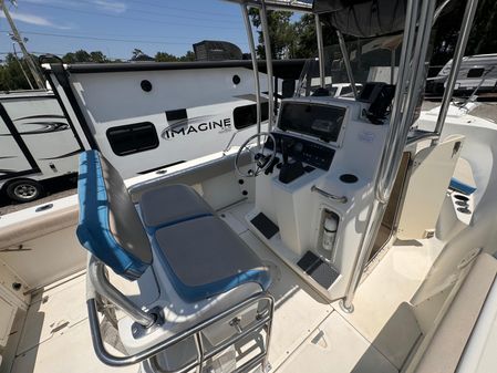 Boston Whaler 230 Outrage image