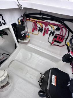 Intrepid 375 Center Console FE image