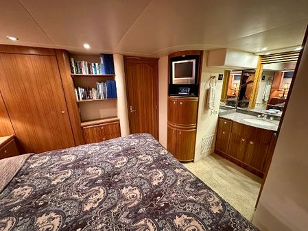 Bayliner 5788-PILOT-HOUSE-MOTORYACHT image