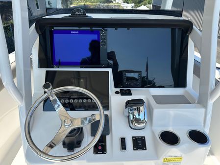 Sea Pro 239 Center Console image