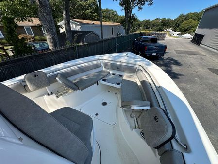 Sea Pro 239 Center Console image