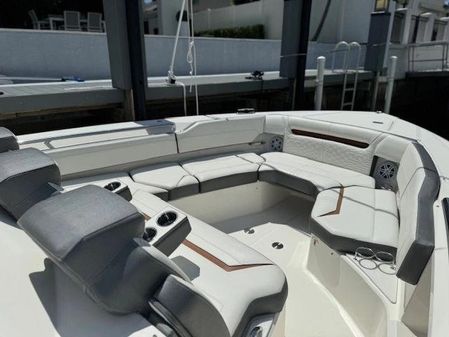 Tiara Yachts 43 LS image