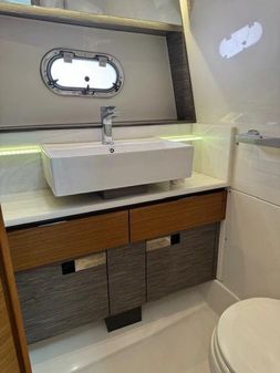 Tiara Yachts 43 LS image