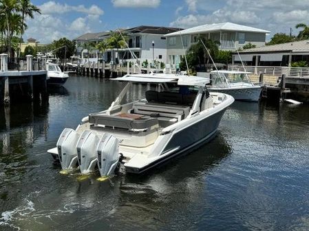 Tiara Yachts 43 LS image