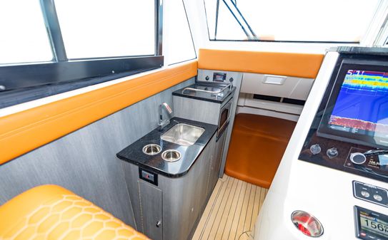 Invincible 46 Pilothouse image