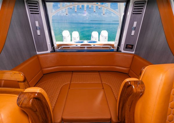 Invincible 46-PILOTHOUSE image